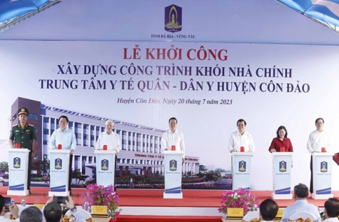 Chủ tịch nước dự lễ khởi công và khánh thành hai công trình ở Côn Đảo