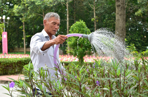 Người quản trang cần mẫn, tận tâm