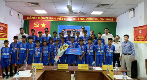 Bình Dương tổ chức tuyên dương đội bóng đá U13 và chuyển giao 12 cầu thủ U15 cho Trung tâm Đào tạo Bóng đá trẻ Becamex Bình Dương