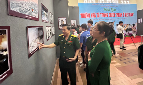 Triển lãm “Những nhà tù trong chiến tranh ở Việt Nam”: Góp phần giáo dục truyền thống cách mạng cho các thế hệ