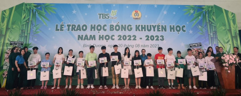 Công ty Cổ phần đầu tư Thái Bình trao học bổng khuyến học