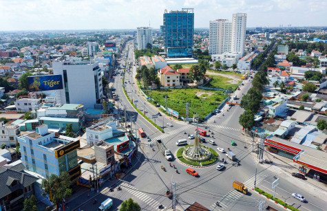 Thủ Dầu Một: Rừng cờ đỏ tung bay