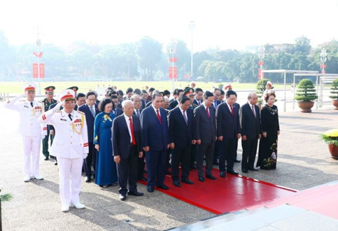 Lãnh đạo Đảng, Nhà nước vào Lăng viếng Chủ tịch Hồ Chí Minh