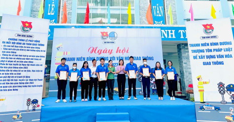 Sôi nổi Ngày hội “Thanh niên Bình Dương với văn hóa giao thông”