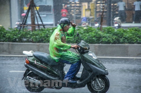 Bắc Bộ và Bắc Trung Bộ sáng có mưa to, chiều mưa giảm nhanh