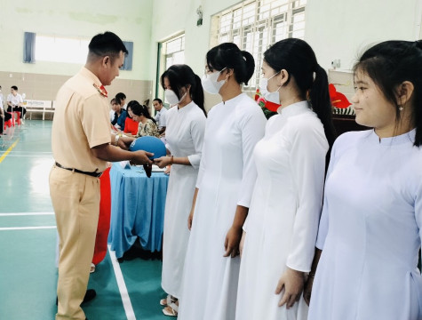 Huyện Bắc Tân Uyên: Tuyên truyền về an toàn giao thông cho học sinh