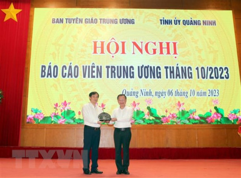 Hội nghị Báo cáo viên tháng 10: Chuyên đề Quy hoạch Không gian Biển