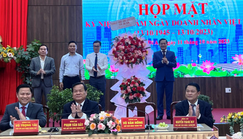 TP.Dĩ An: Họp mặt kỷ niệm Ngày Doanh nhân Việt Nam (13-10)