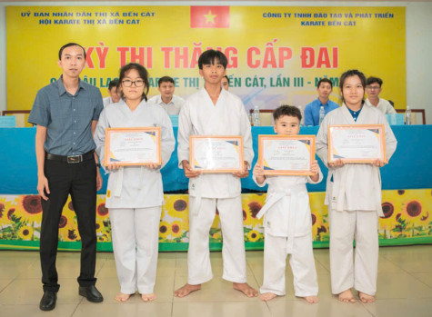 Karate TX.Bến Cát từng bước chuyên nghiệp