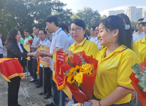 Hội thao ngày truyền thống các cơ quan chuyên trách tham mưu giúp việc Tỉnh ủy