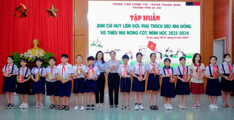 Thành đoàn Dĩ An, huyện đoàn Bắc Tân Uyên: Tập huấn công tác Đội