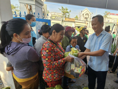 Khai trương Siêu thị nhân ái “Trao yêu thương - Nhận hạnh phúc”