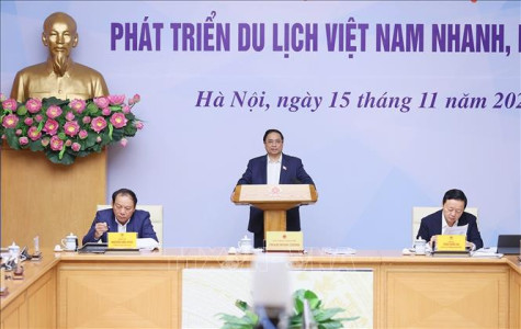 Thủ tướng: Liên kết chặt chẽ, phối hợp nhịp nhàng, hợp tác toàn diện trong phát triển du lịch