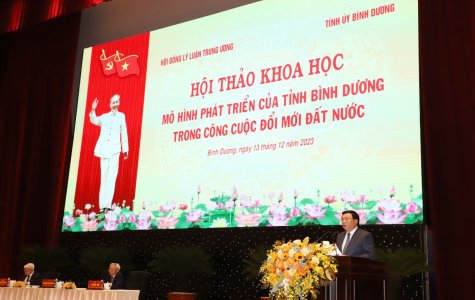 Hội thảo khoa học Mô hình phát triển của tỉnh Bình Dương trong công cuộc đổi mới đất nước