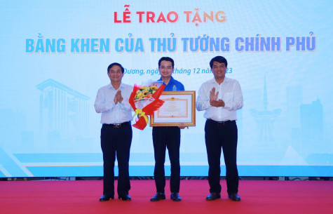 Phát động “Năm thanh niên tình nguyện”