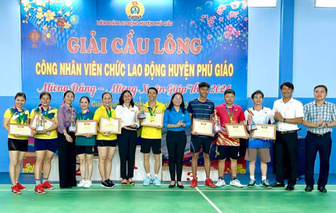 Sôi nổi Giải cầu lông công nhân, viên chức lao động huyện Phú Giáo năm 2024