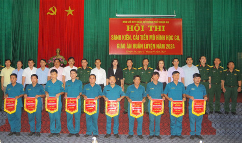 Ban CHQS TP.Thuận An: Hội thi sáng kiến, cải tiến, mô hình học cụ, giáo án huấn luyện