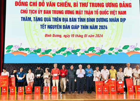 Lan tỏa yêu thương đầu năm mới