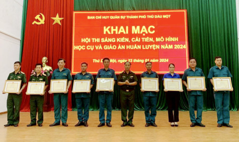 TP.Thủ Dầu Một: Khai mạc Hội thi sáng kiến, cải tiến mô hình học cụ và giáo án huấn luyện