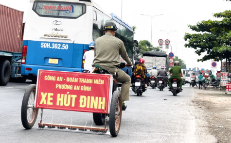 Ra quân tuần tra kết hợp hút đinh lưu động trên Quốc lộ 1A