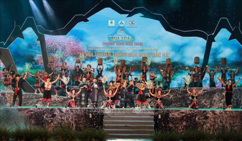 Lào Cai: Khai mạc Festival Cao nguyên trắng Bắc Hà 2024 'Nghiêng say mùa xuân'