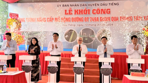 Huyện Dầu Tiếng: Nâng cấp, mở rộng đường ĐT.749A, đoạn qua trung tâm xã Long Hòa