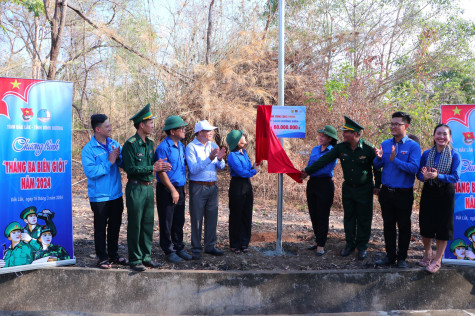 Nhiều hoạt động ý nghĩa trong chương trình “Nghĩa tình biên giới”