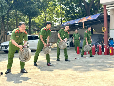 Đảm bảo an toàn phòng chống cháy tại kho vật chứng Công an tỉnh