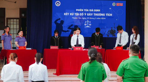 Tuyên truyền pháp luật cho học sinh qua phiên tòa giả định