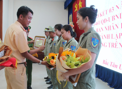 Huyện Bắc Tân Uyên: Đội cơ động xử lý sự cố giao thông tham gia giải quyết nhiều vụ liên quan an toàn giao thông