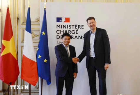 Vietnam, France enhance transport cooperation