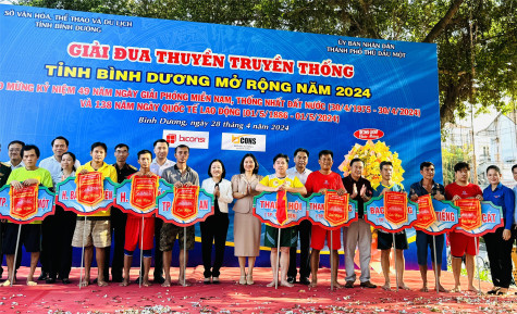 Gần 150 vận động viên tham gia Giải đua thuyền truyền thống tỉnh Bình Dương 2024