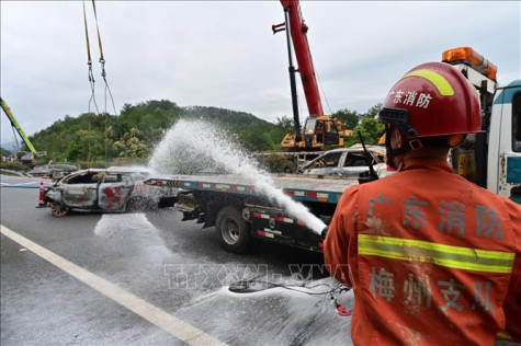 Vụ sập cao tốc tại Trung Quốc: Ít nhất 19 người thiệt mạng