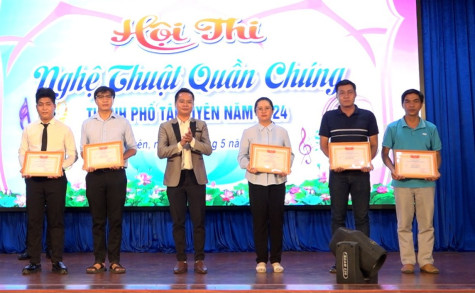 Hội thi nghệ thuật quần chúng TP.Tân Uyên: Phường Tân Vĩnh Hiệp đoạt giải nhất