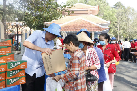 Ra quân làm công tác dân vận, thắt chặt tình quân - dân