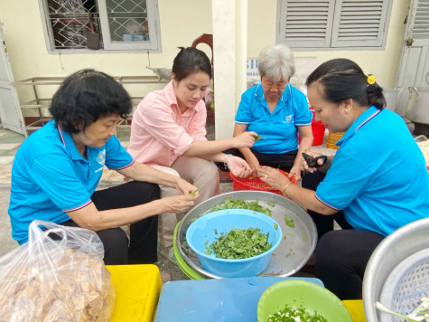 Bếp ăn ấm áp tình thương