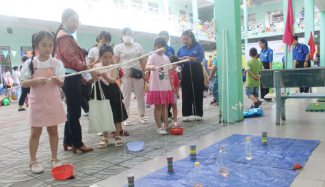 Tưng bừng ngày hội thiếu nhi