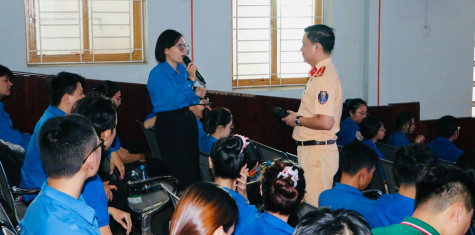 Tăng cường tuyên truyền về an toàn giao thông cho thanh niên, công nhân