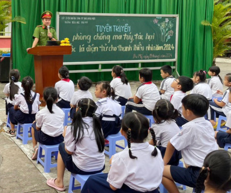 Tuyên truyền tác hại của ma túy và thuốc lá điện tử cho học sinh