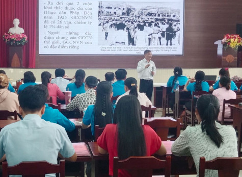 Liên đoàn Lao động huyện Bàu Bàng: Tập huấn nghiệp vụ công đoàn cho cán bộ công đoàn cơ sở