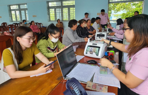 Phòng giao dịch Ngân hàng Chính sách xã hội TP.Thuận An: Giải ngân vốn kịp thời cho khách hàng