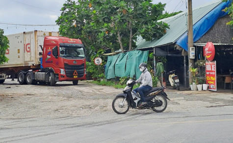 Bãi xe hoạt động trong khu dân cư gây mất an toàn giao thông: Địa phương đang rà soát để chấn chỉnh