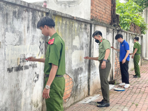 Mạnh tay xóa quảng cáo “rác”