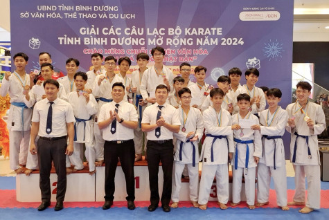 TP.Tân Uyên nhất toàn đoàn Giải vô địch các CLB Karate Bình Dương mở rộng