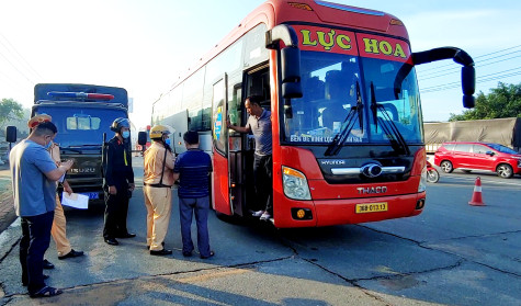 Tăng cường phối hợp khắc phục bất cập hạ tầng giao thông trên đường trọng điểm