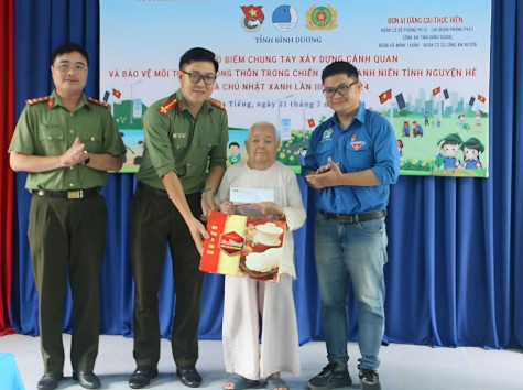 Ra quân “Ngày cao điểm chung tay xây dựng cảnh quan và môi trường nông thôn” và “Ngày Chủ nhật Xanh” năm 2024