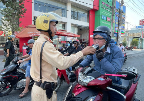 Tiếp tục các giải pháp bảo đảm trật tự an toàn giao thông