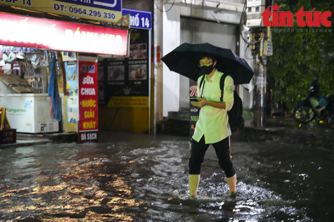 Thời tiết ngày 10-9: Bắc Bộ mưa lớn cao điểm, lũ trên các sông lên cao