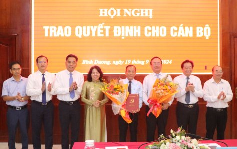 Tiến sĩ Đoàn Ngọc Xuân giữ chức vụ Hiệu trưởng Trường Đại học Thủ Dầu Một