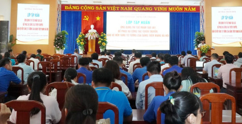 TP.Dĩ An: Gần 200 cán bộ tham gia bồi dưỡng nghiệp vụ bảo vệ nền tảng tư tưởng của Đảng trên không gian mạng